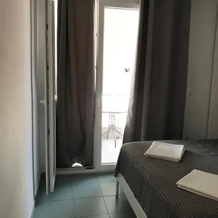 Comfort& *